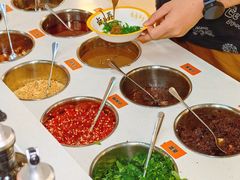 -卤小弄热卤转转小火锅