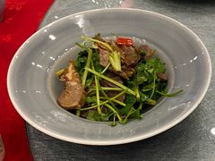 -侬佳蒸菜馆(听潮店)