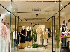-王府井奥莱临潼小镇(临潼店)