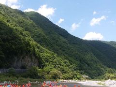 -秦岭峡谷漂流景区