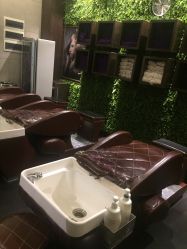 点击看大图 -Z.X HAIR SALON张新美业