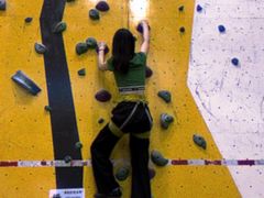 -问山MountQuest攀岩馆