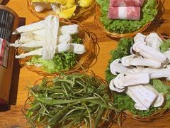 -民食香·腊排骨野生菌美食(木府店)