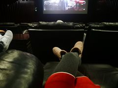 -天幕新彩云国际影城(激光巨幕店)