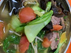 新三鲜汤粉-红鼻子桂林米粉(金唐新光界店)
