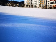 -亚布力新体委滑雪场