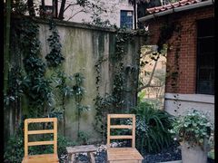 -胶囊画廊