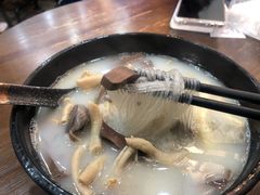 经典老鸭汤鸭血粉丝汤-鸭小妹鸭血粉丝(老门东店)