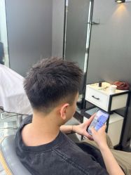 -藤野造型烫发染发