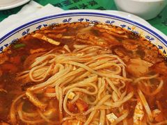 铡面汤面-令氏家外家周秦食府(高新店)