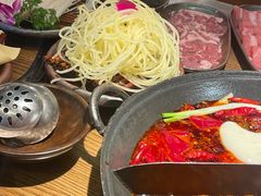 -巴卤社老火锅(财富店)