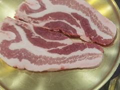 -臻牛烤肉