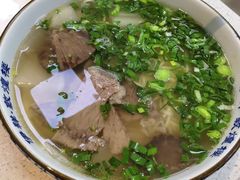 牛肉拉面加牛肉-伊祥·敦煌楼