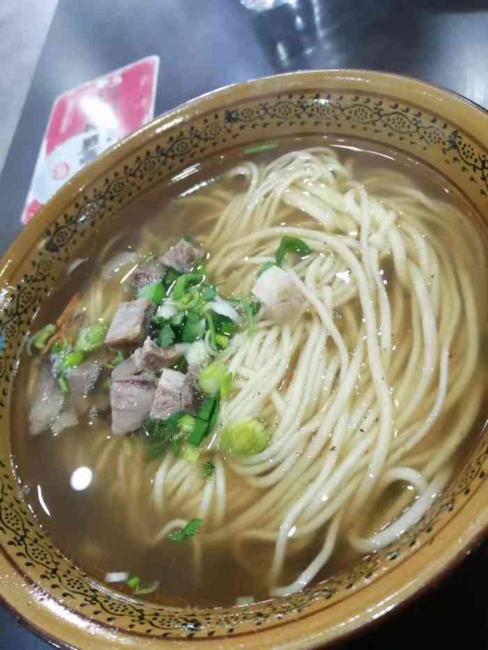 大港拉面(土城店)-"简单的说这家店会黄的!面的味道一般,但本.