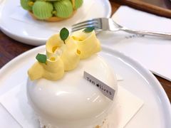 椰子菠萝慕斯-Ten Olives甜点