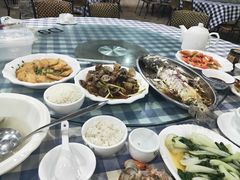 -钱大妈海鲜饭店(保利林语店)