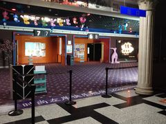 -左岸国际电影城(泉汇购物广场店)