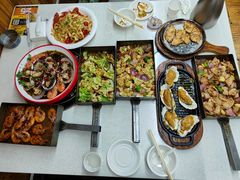 -老东镇啤酒屋海鲜加工·蒸汽海鲜·海鲜烧烤(台东店)