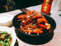 -巴厘龙虾·榜首油焖大虾(音乐学院·沿江酒馆店)