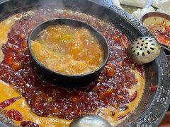 -黄潇洒老火锅(九眼桥宏济巷店)