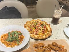 -必胜客(WOW中心城店)