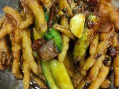 -江城燕子大排档(江汉路步行街店)