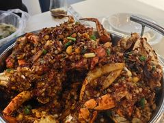 -凤凰路何眼镜香辣蟹(花果园店)
