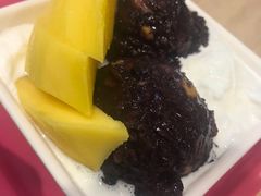 芒果白雪黑糯米-满记甜品(巴黎春天宝山店)