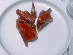 玻璃皮润烧乳鸽-北京厨房(西安SKP店)
