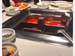 -海底捞火锅鲜切牛肉主题店(长寿路店)