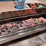 很适合多人聚餐的烤串店