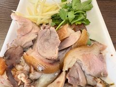 万峦猪脚-台南擔仔面·卤肉饭(老虹井路店)