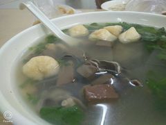 鸭血粉丝汤-阿文夜市豆浆油条(临潼路店)