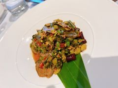 -彩云天云南餐厅