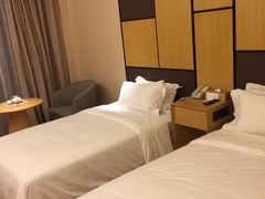 -全季酒店(上海火车站天目西路店)