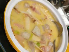 -香山湖家家宴(中山陵店)
