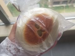 -沁屋面包店(人民东路店)