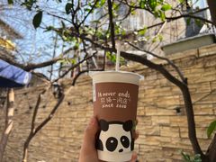 -熊猫一间店欧式奶茶铺