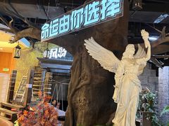 -暴风岛沉浸式体验馆(百联世纪店)
