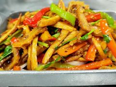 -俭寨大盘鸡·手抓肉·烧烤新疆菜(乌苏路店)