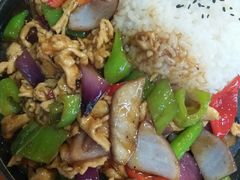 铁板黑椒鸡肉饭-美玲餐厅(保利店)