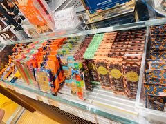 -VENCHI 闻绮(上海佛罗伦萨小镇店)