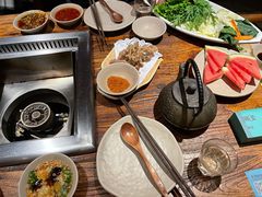 -老牌坊云南鱼豆花火锅(爱建店)