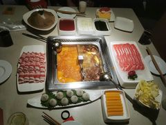 -海底捞火锅鲜切牛肉主题店(长寿路店)