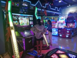 -魔力嘟嘟城(西溪欢乐城店)