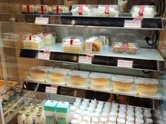 面包甜点陈列柜-85度C(生甜甜圈研究工坊·上海局门店)