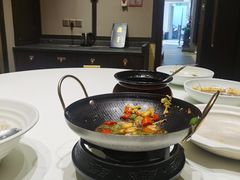 -梅花香里大酒店(郁金香路店)