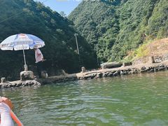 -安吉龙王山峡谷漂流