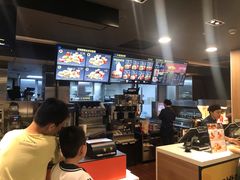 -麦当劳(湛江大厦店)