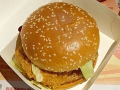 黄金脆皮鸡Air汉堡单人餐兑换券-肯德基(富阳九龙DT店)